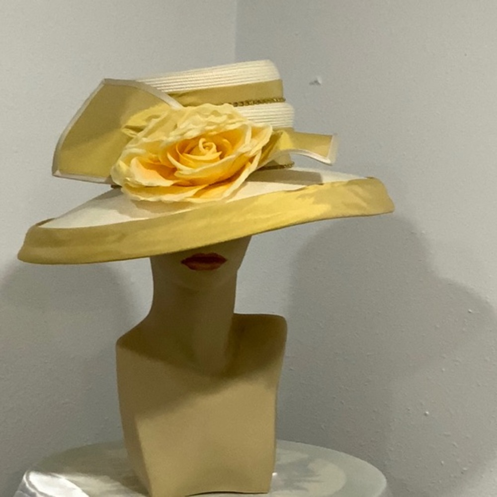 Beautiful light gold and cream church/dressy hat